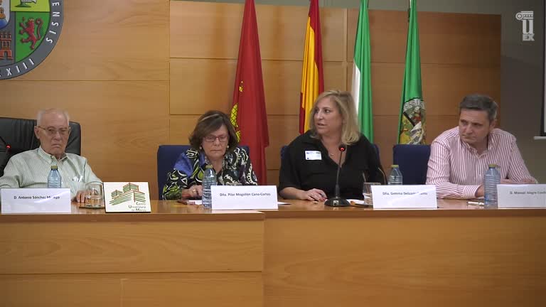 Tercer debate del 50º Aniversario de la UEx en Mérida