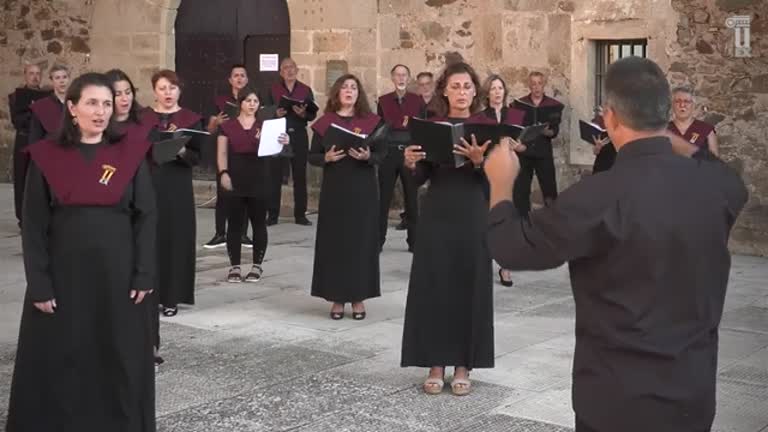 'Gaudeamus Igitur' interpretado por el Coro de la UEx